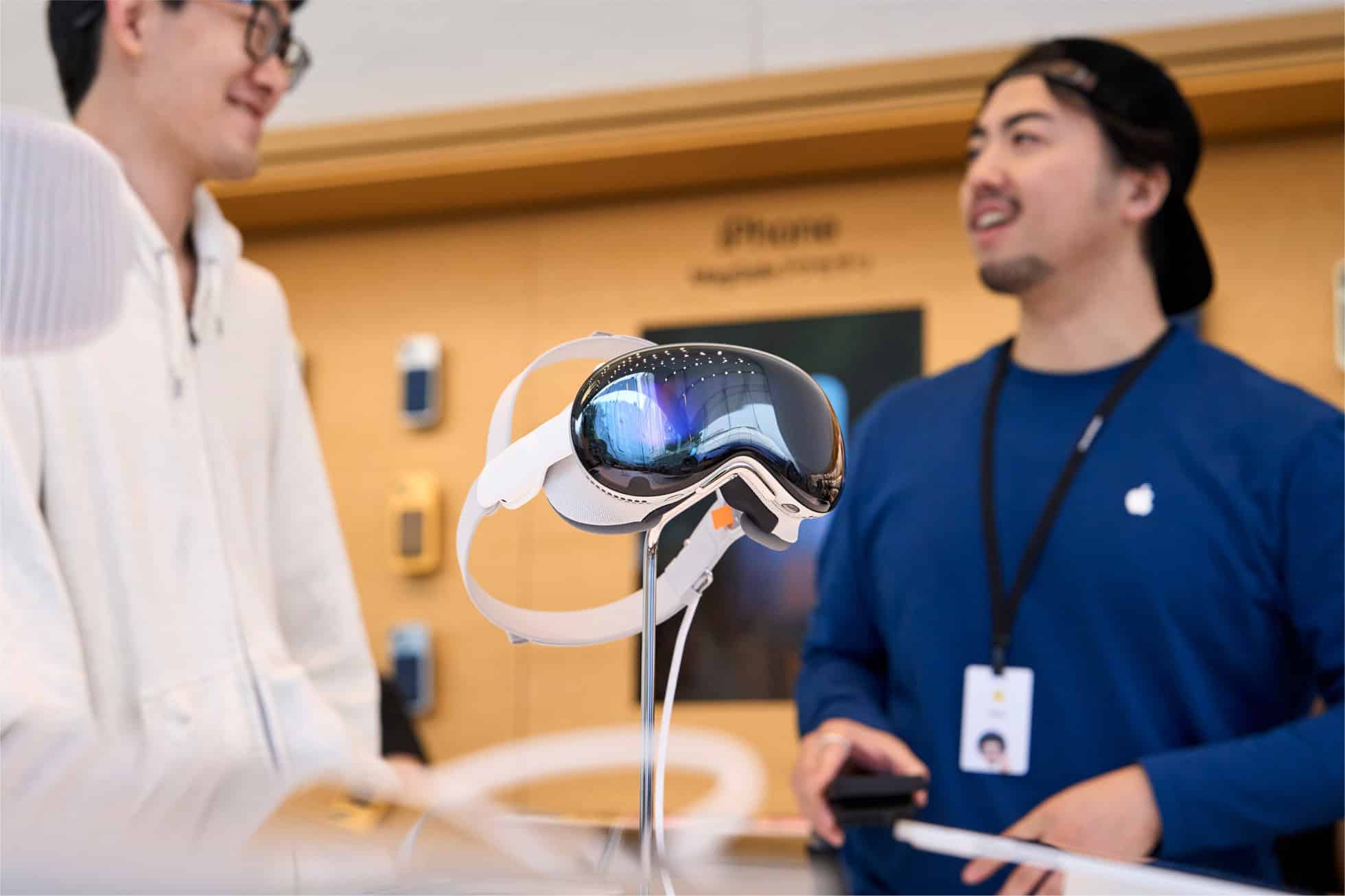 Apple Vision Pro Wins Popular Science's Innovation of the Year