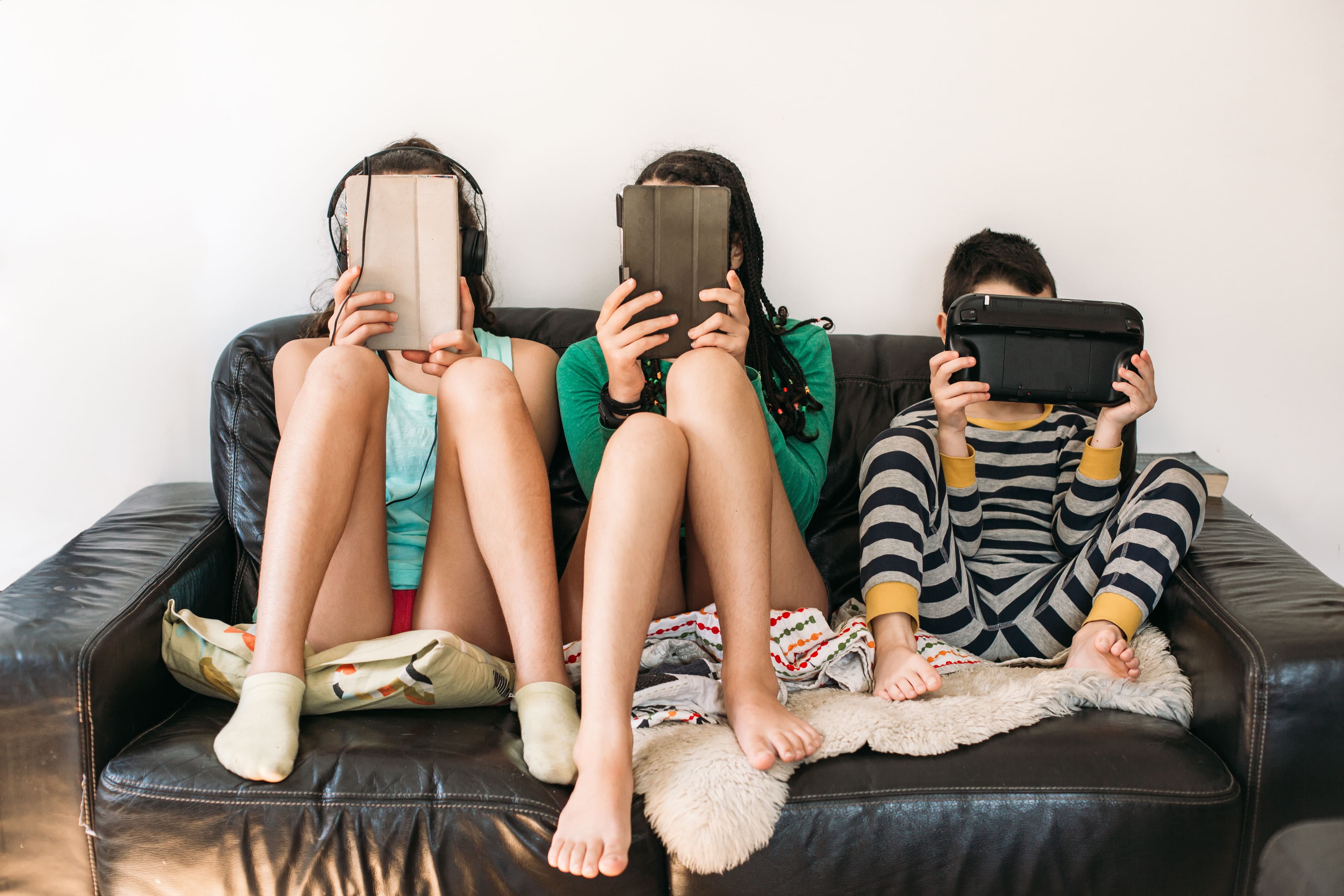Australia Bans Social Media for Under-16s