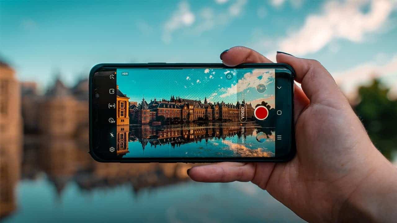 Smartphone Videography: Mastering the Rule of Thirds