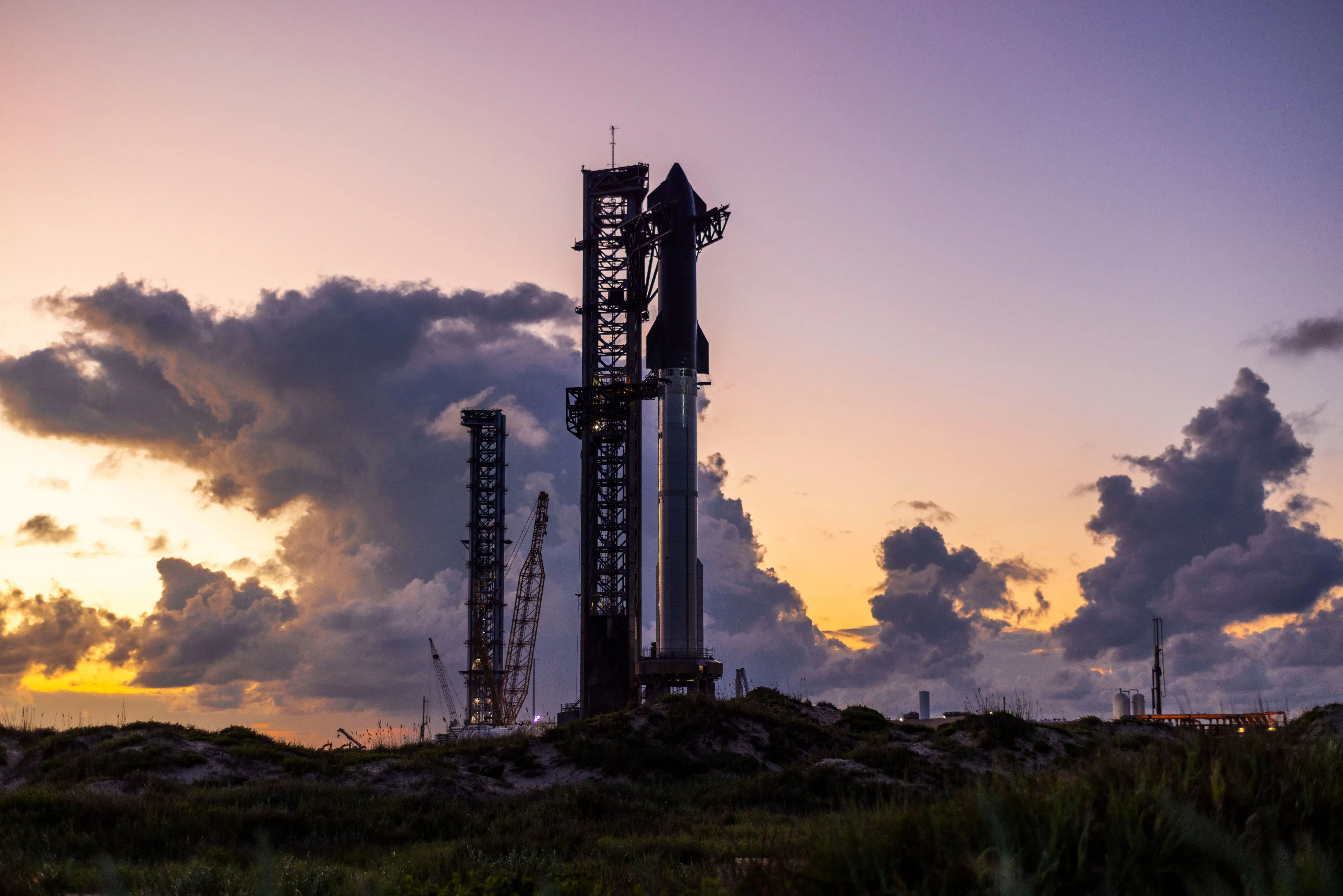 SpaceX Starship Test to Deploy Starlink Simulators