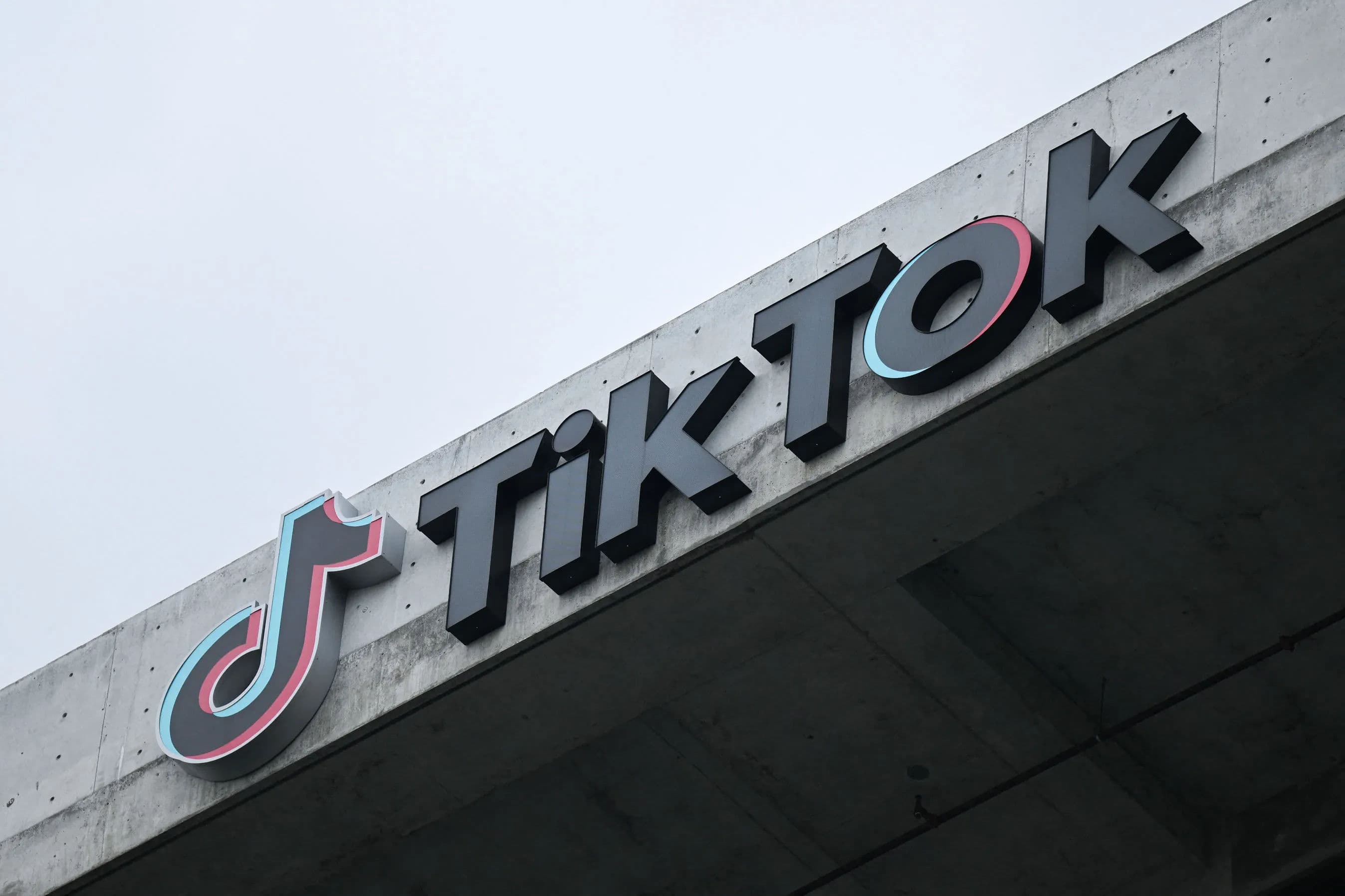 TikTok Shop Launches in Spain Amidst US Ban Concerns