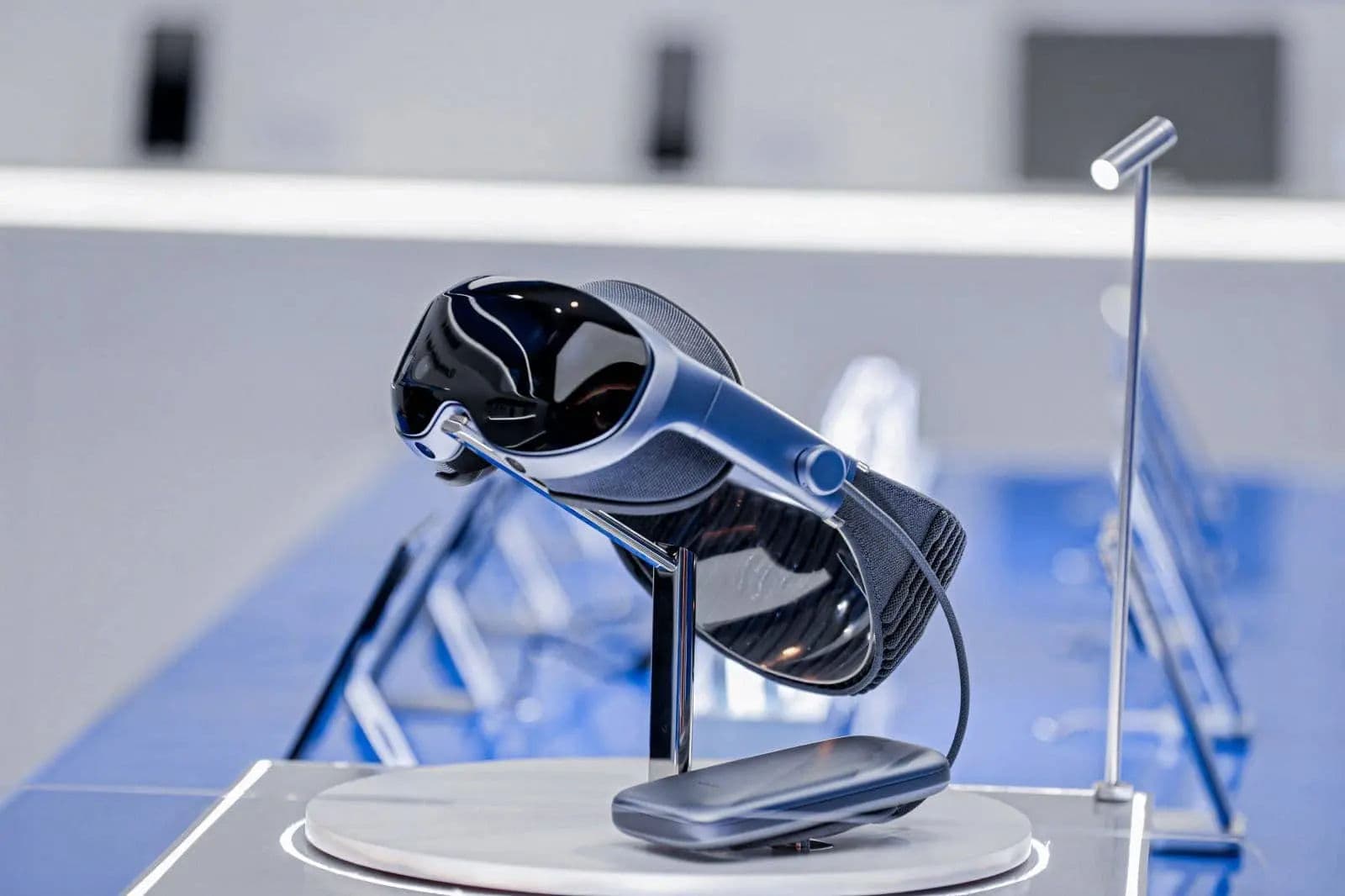 Vivo to Launch Mixed Reality Headset and Robotics Lab
