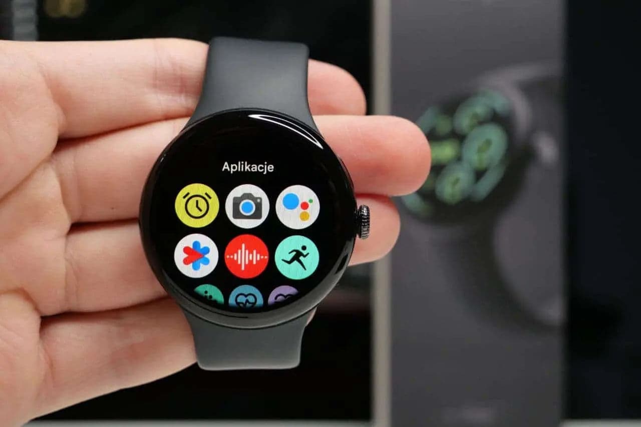 Wear OS 5.1 Arrives for Pixel Watch 2 & 3