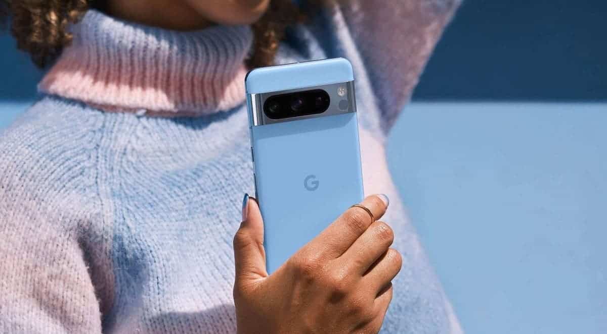 Why Last-Gen Flagship Phones Are Still a Great Buy